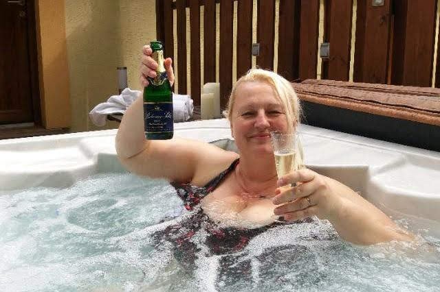 Nenápadný půvab buržoazie.jpg Nenápadný půvab buržoazie ❤?