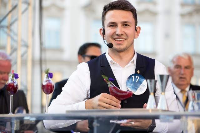 N.a. Staroměstském náměstí vládla skvělá atmosféra.jpg N.a. Staroměstském náměstí vládla skvělá atmosféra