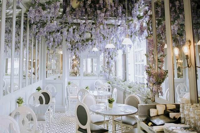 Extravagantní restaurant, ilustrační fotografie.jpg Extravagantní restaurant, ilustrační fotografie