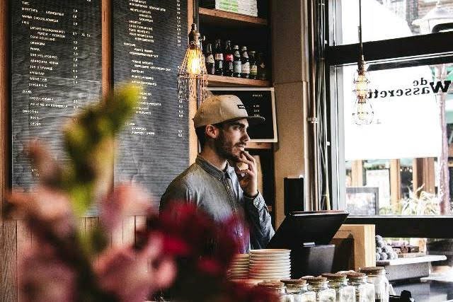 Prázdná restaurace, ilustrační fotografie.jpg Prázdná restaurace, ilustrační fotografie