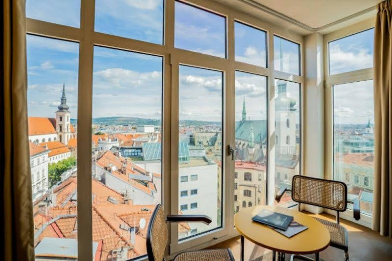 Unikátní hotel Avion v Brně znovu otevře na jaře.jpg Unikátní hotel Avion v Brně znovu otevře na jaře