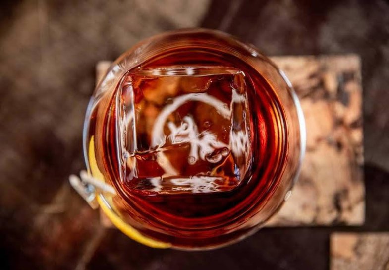 Led, koření barmanů.jpg Led, koření barmanů