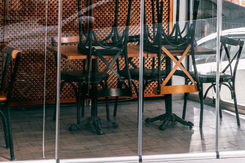 Zavřeno, lustrační fotografie.jpg Zavřeno, lustrační fotografie