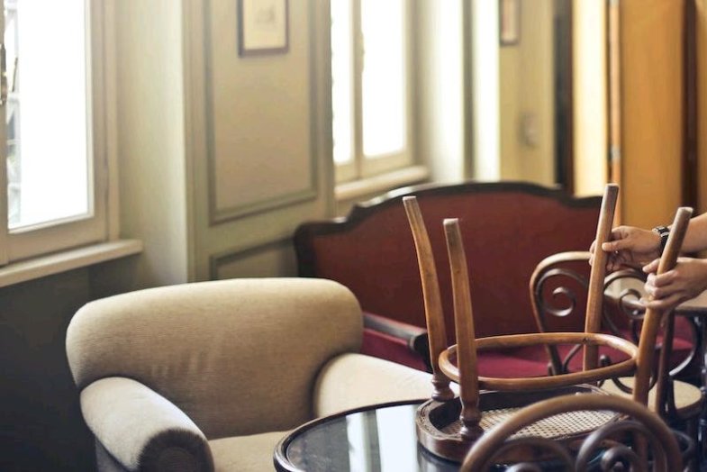 Zavřeno, lustrační fotografie.jpg Zavřeno, lustrační fotografie