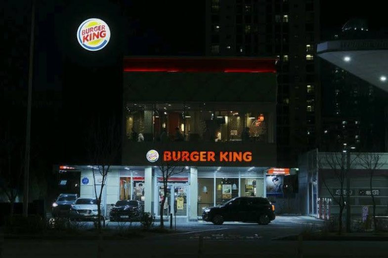 Francie zakázala fast foodům jednorázové nádobí.jpg Francie zakázala fast foodům jednorázové nádobí