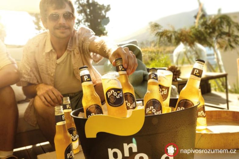 Prazdroj přichází s "lehkým" ležákem Proud, foto Plzeňský Prazdroj.jpg Prazdroj přichází s "lehkým" ležákem Proud, foto Plzeňský Prazdroj