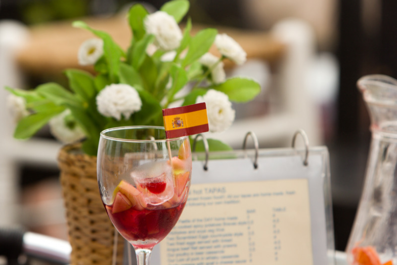 Zahrádka, restaurace, Španělsko, ilustrační fotografie Canva Zahrádka, restaurace, Španělsko, ilustrační fotografie Canva