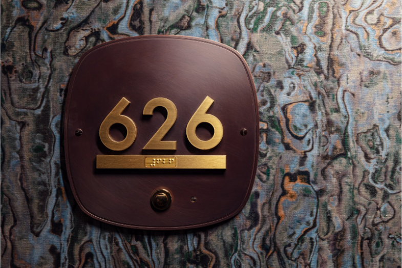 Ve spolupráci s mezinárodně uznávanými architekty Benoy a oceněným designovým studiem AvroKO z Londýna, za podpory místního návrháře Chapman Taylor, vytvoří W Prague moderní koncept, který propojí bohatou minulost budovy jakožto kulturního centra pražské společenské a intelektuální scény s její budoucností, foto W Prague.png Ve spolupráci s mezinárodně uznávanými architekty Benoy a oceněným designovým studiem AvroKO z Londýna, za podpory místního návrháře Chapman Taylor, vytvoří W Prague moderní koncept, který propojí bohatou minulost budovy jakožto kulturního centra pražské společenské a intelektuální scény s její budoucností, foto W Prague