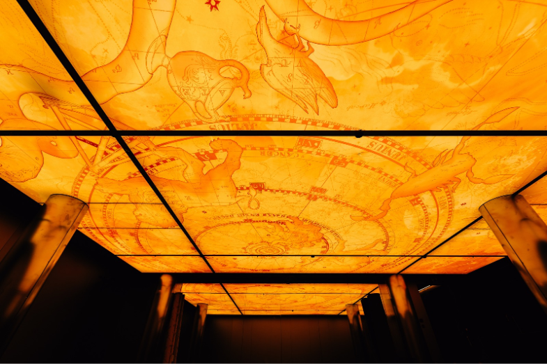 Ve spolupráci s mezinárodně uznávanými architekty Benoy a oceněným designovým studiem AvroKO z Londýna, za podpory místního návrháře Chapman Taylor, vytvoří W Prague moderní koncept, který propojí bohatou minulost budovy jakožto kulturního centra pražské společenské a intelektuální scény s její budoucností, foto W Prague.png Ve spolupráci s mezinárodně uznávanými architekty Benoy a oceněným designovým studiem AvroKO z Londýna, za podpory místního návrháře Chapman Taylor, vytvoří W Prague moderní koncept, který propojí bohatou minulost budovy jakožto kulturního centra pražské společenské a intelektuální scény s její budoucností, foto W Prague